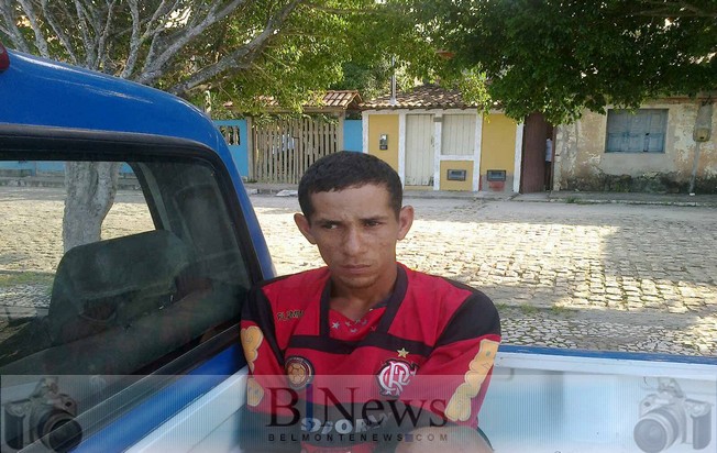 “Joãozinho” é preso em plena praça pública em Barrolândia.