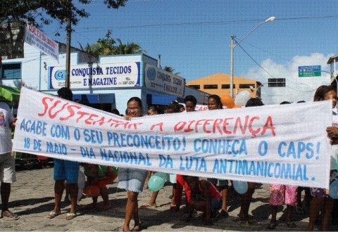 Passeata celebra Dia da Luta Antimanicomial em Belmonte.