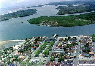 Empresa acha petróleo a 20 km da costa de Canavieiras.