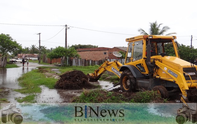 Obras emergenciais evitaram que casas fossem alagadas no São Benedito.