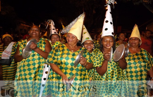 Bloco Zé Pereira, Almas e Quebra Galho, abriram em grande estilo o Belmonte Folia 2014.