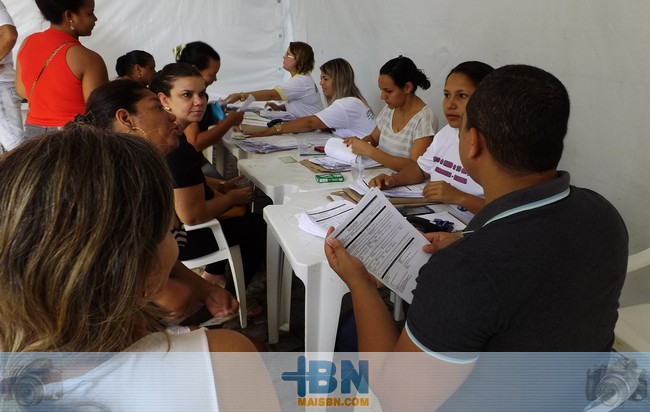 Primeiro dia do Mutirão de Mamografia em Belmonte atende um grande número de mulheres.