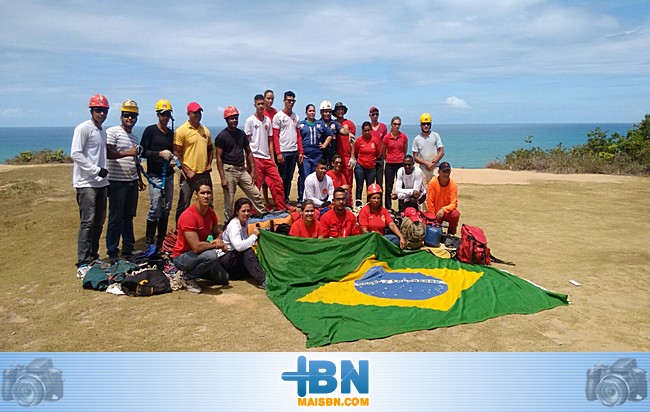 Bombeiros Civis de Belmonte participam de curso de especialização em Porto Seguro.