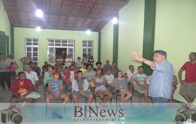 Jânio Natal e Janival fazem reunião com os músicos das Filarmônicas de Belmonte.