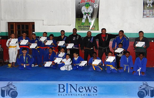 II Exame de Faixa dos alunos da Academia Ao Combate é marcado por grande evento.