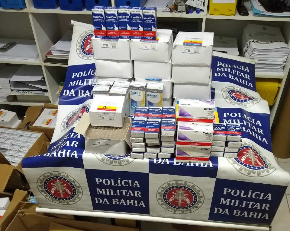 PM apreende carga de medicamentos de procedência criminosa em Porto Seguro.