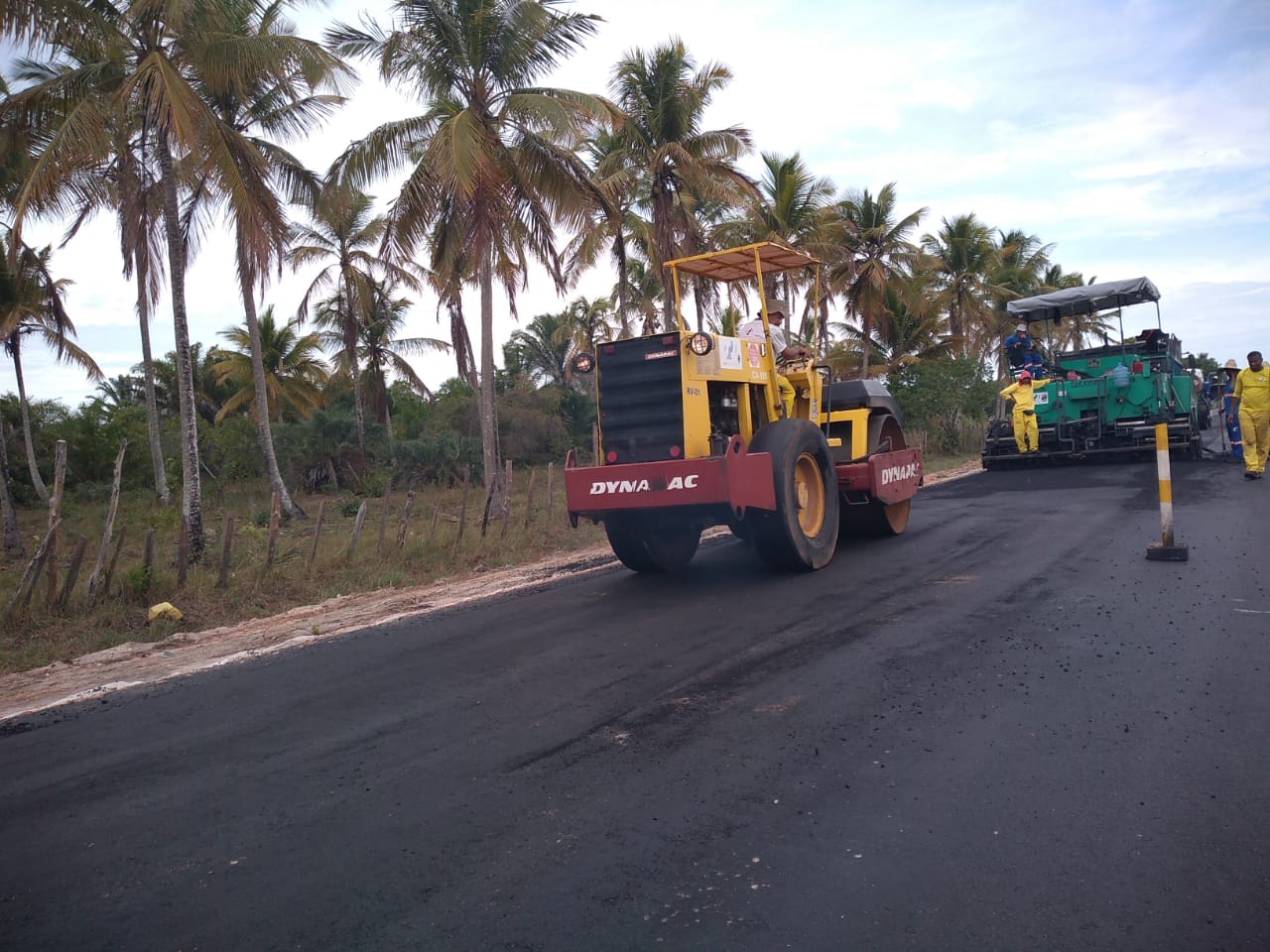 BA-001 e Estrada da Beira do Rio estão com obras de recuperação a pleno vapor.