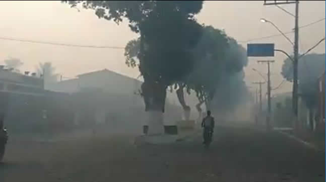 Secretaria do Meio Ambiente informa que nuvem de fumaça foi causada por incêndio em Canavieiras.