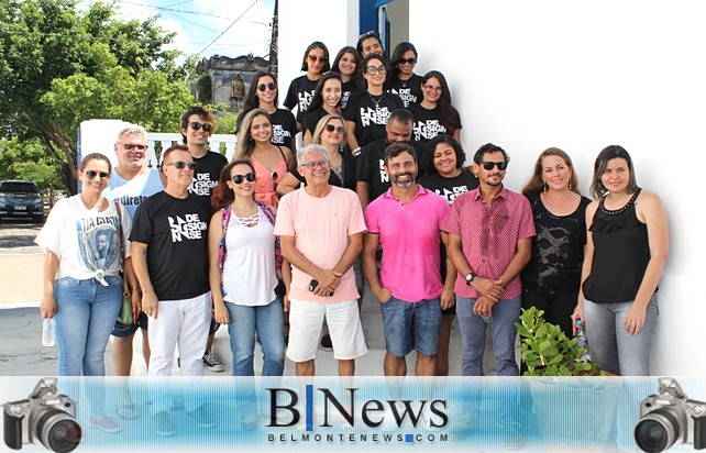 Museu das Cadeiras recebe visita acadêmica de alunos da Universidade de Ensino de Feira de Santana.