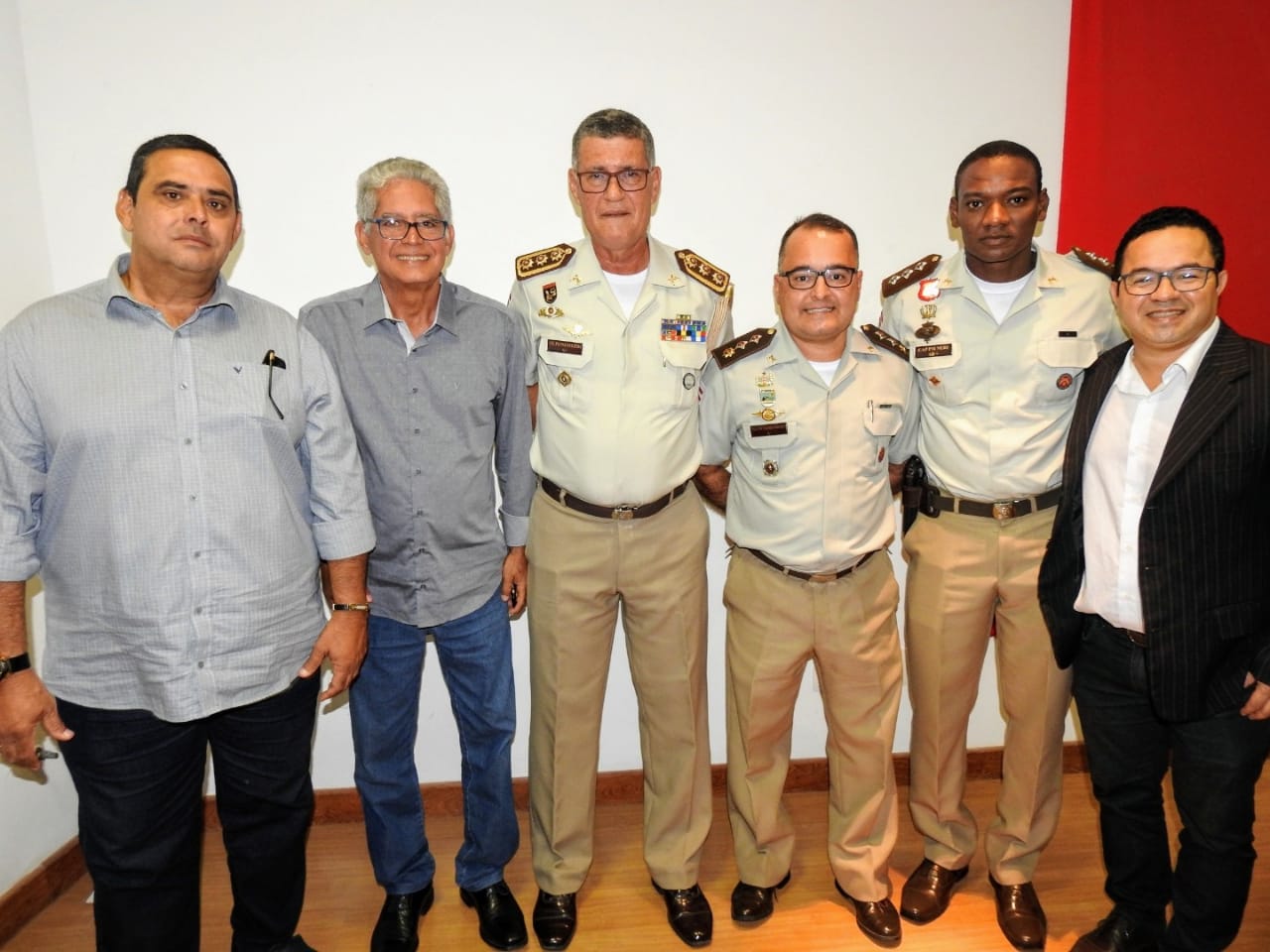 Prefeito de Belmonte participa de formatura e pede mais policiais militares para a cidade.