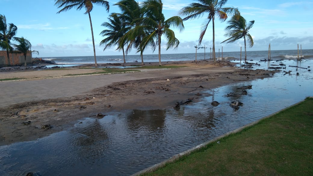 Estudo mostra panorama da erosão marítima que afeta a costa belmontense.