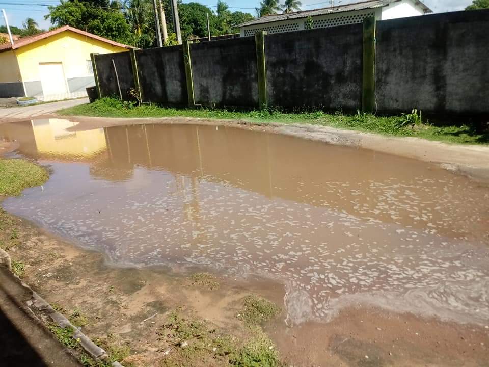 Moradores da Rua General Osório pedem providências para alagamentos no local.