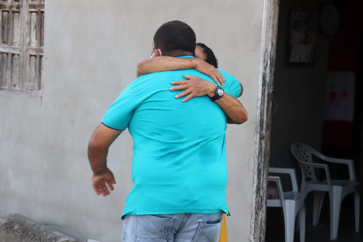 Albervan Nunes visita a comunidade do Bairro Novo, em Barrolândia.