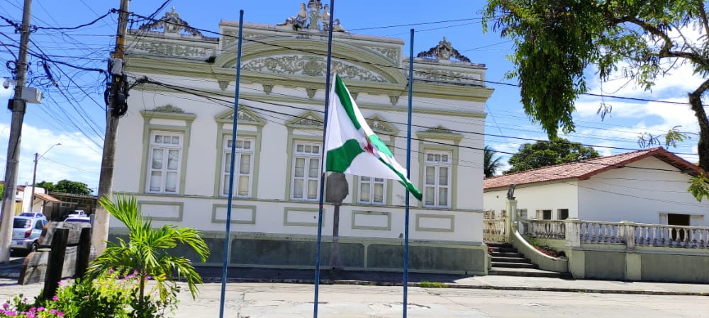 Prefeito Janival Borges decreta luto oficial de três dias pela morte do Secretário Raimundo Abelha.