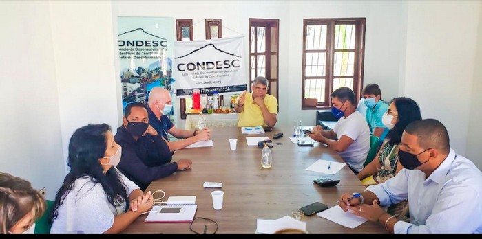 O presidente do CISCD, Agnelo Santos, atualiza os preparativos para a inauguração da Policlínica.